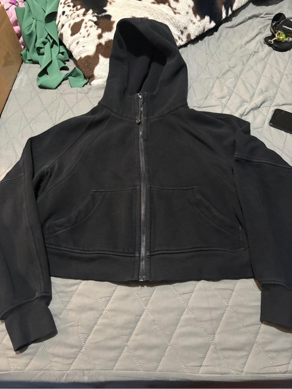 lululemon athletica Black Zip Scuba